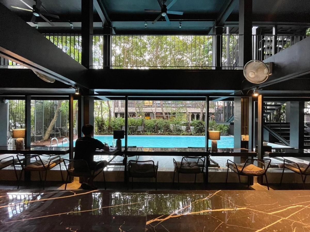 Hotel Por Santitham Chiang Mai Exterior foto
